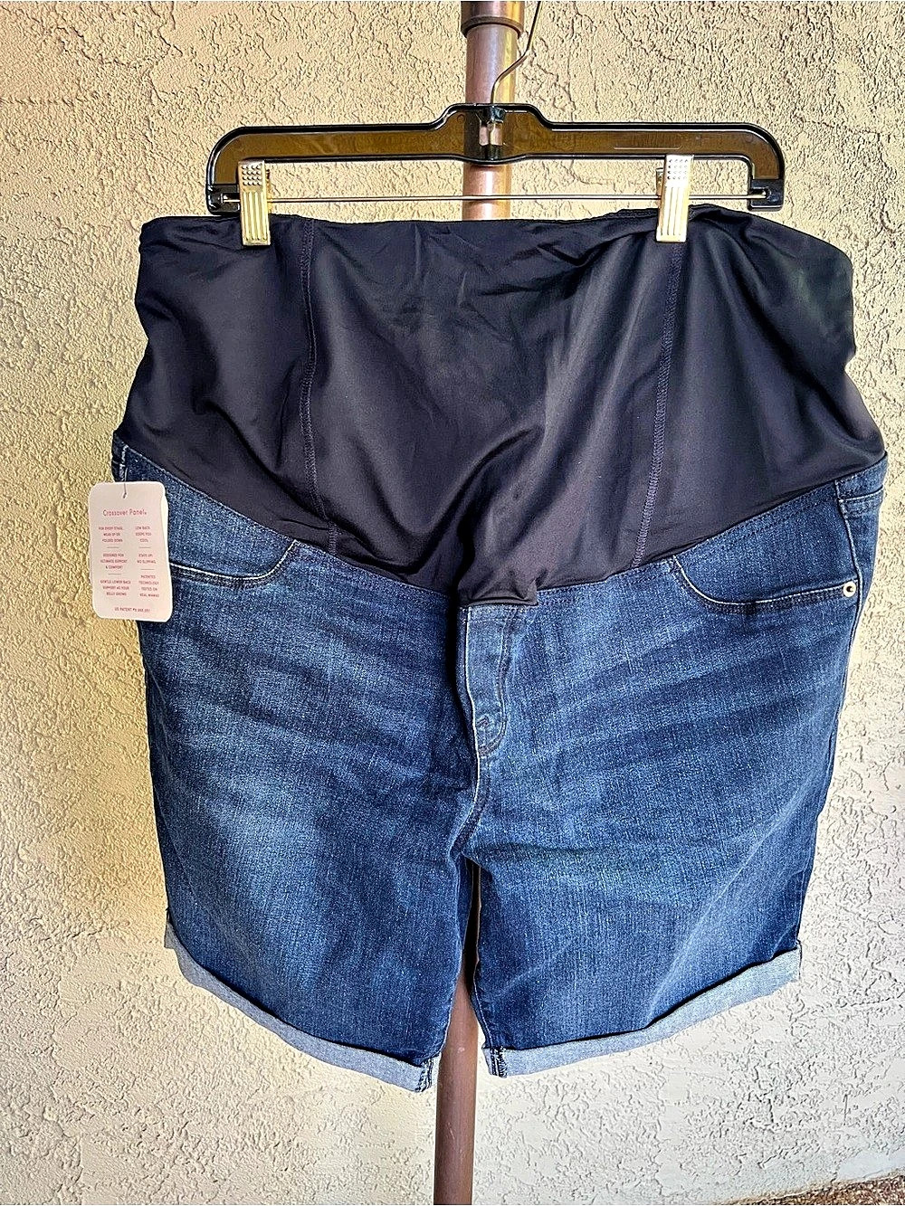 3 for $25 NWT Isabel Maternity Crossover Panel Denim Shorts Size 18